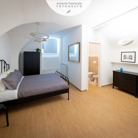 Antica Dimora Lombardi 2 Apartment Bari Ngoại thất bức ảnh