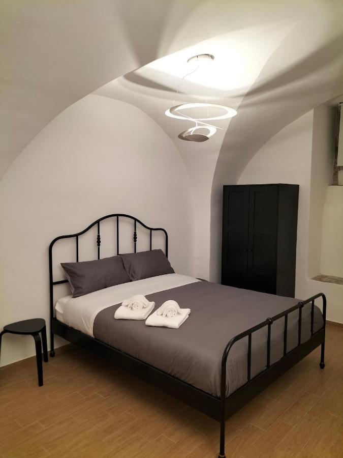Antica Dimora Lombardi 2 Apartment Bari Ngoại thất bức ảnh